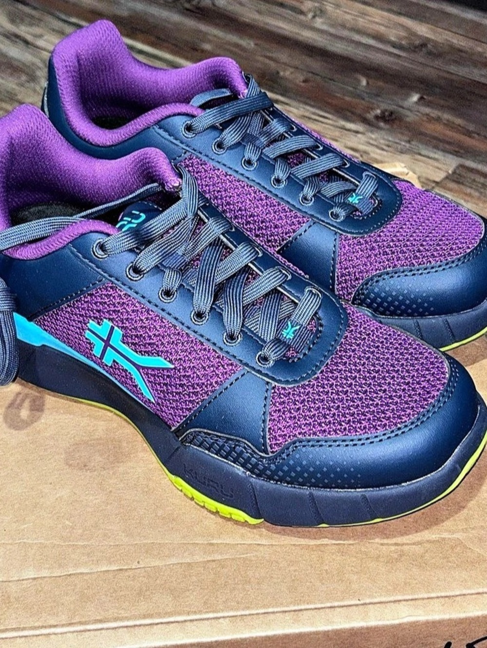 KURU Quantum 2.0 Women's Athletic Shoes US 7.5 M Like New